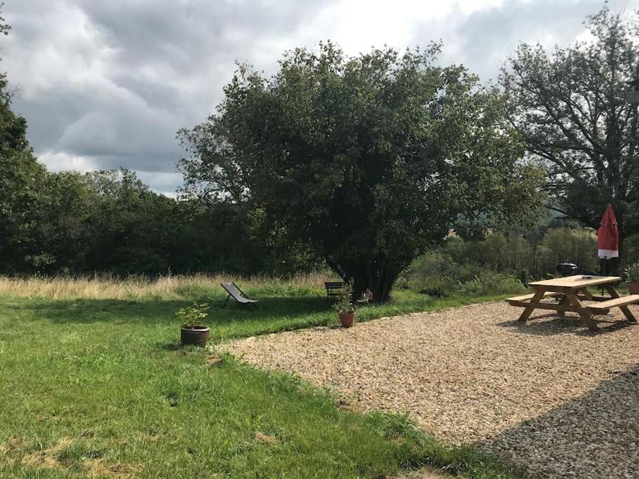 Maison De Bois En Pleine Nature A 20 Min De Beaune Montceau-et-Echarnant ภายนอก รูปภาพ